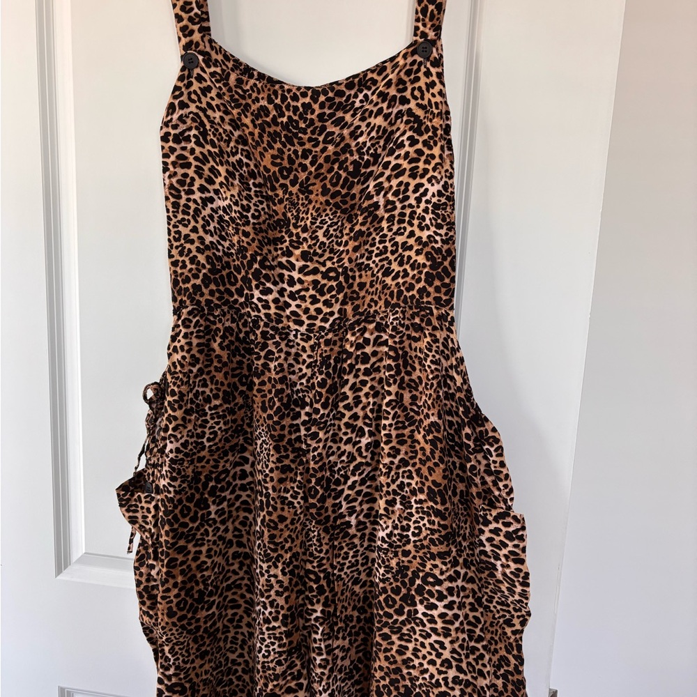 Leopard Print Sleeveless overalls